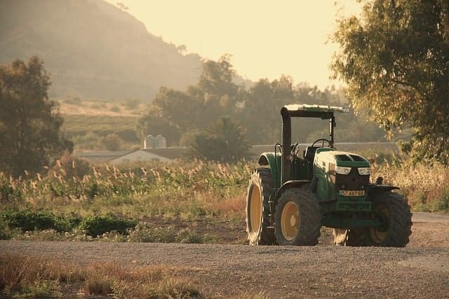 Comment choisir les outils de travail du sol adaptés à votre ferme